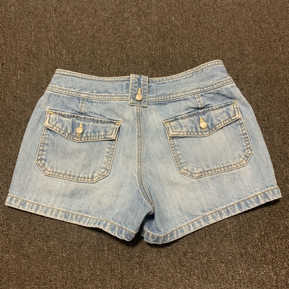 Old Navy light wash shorts 6 - Picture 2 of 3